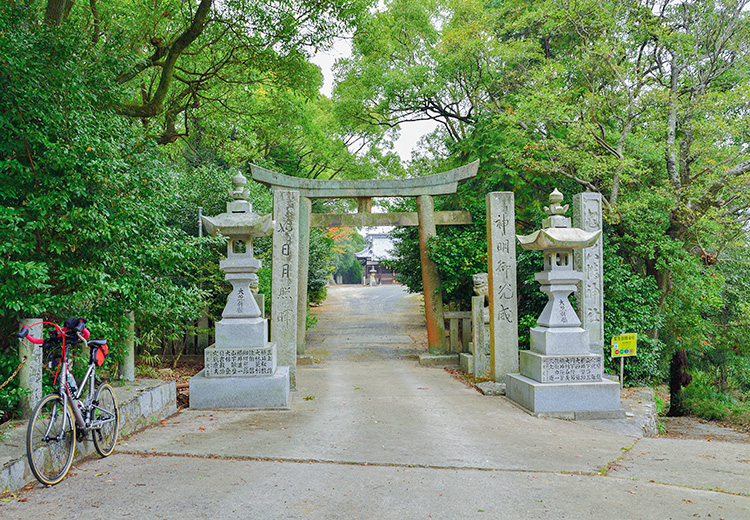 亀居八幡神社